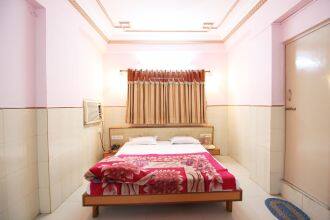 Hotel Neelkanth Bliss, Ahmedabad 5